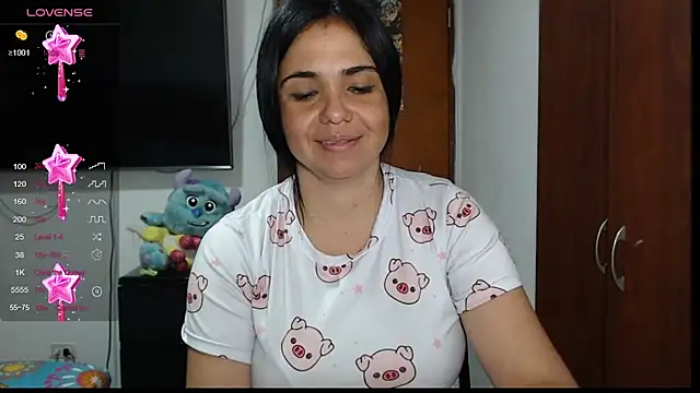 Snapshot of selena_ferri chatting on February 10, 1:46 am selena ferri online show from February 10, 1:46 am