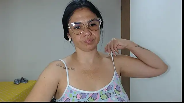 Snapshot of selena_ferri chatting on September 11, 12:55 am selena ferri online show from September 11, 12:55 am