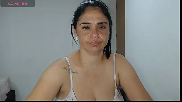 Snapshot of selena_ferri chatting on October 8, 1:36 am selena ferri online show from October 8, 1:36 am