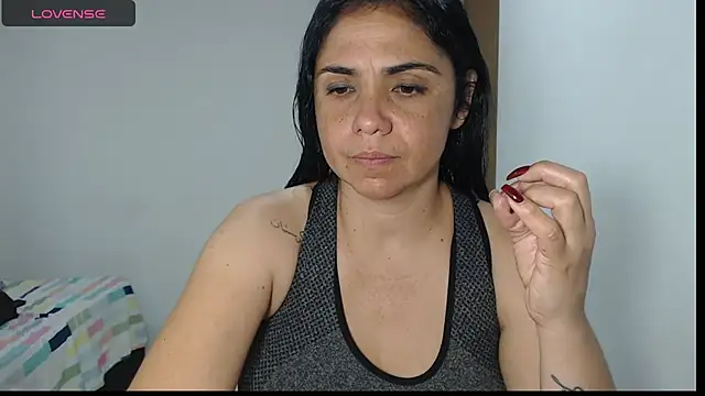 Snapshot of selena_ferri chatting on October 15, 2:33 am selena ferri online show from October 15, 2:33 am