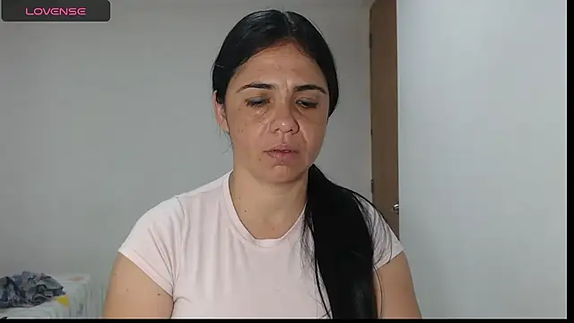 Snapshot of selena_ferri chatting on October 20, 8:42 pm selena ferri online show from October 20, 8:42 pm