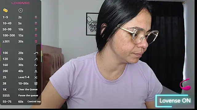 Snapshot of selena_ferri chatting on November 24, 9:47 pm selena ferri online show from November 24, 9:47 pm