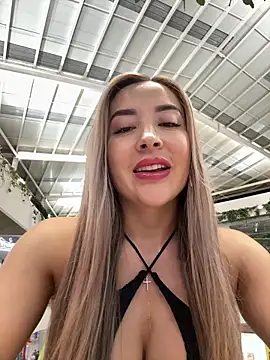 Snapshot of Alexa_seexy1 chatting on April 27, 12:08 am Alexa seexy1 online show from April 27, 12:08 am