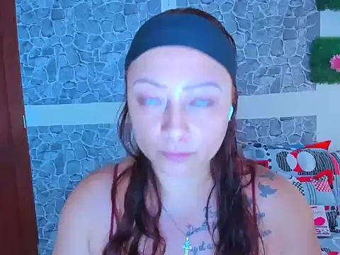 julybravo online show from October 30, 3:57 pm