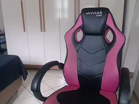 bustycarly online show from January 25, 1:30 pm