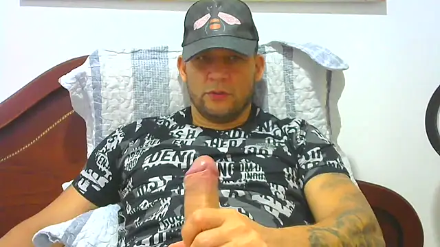 altenori112 online show from April 22, 7:26 pm