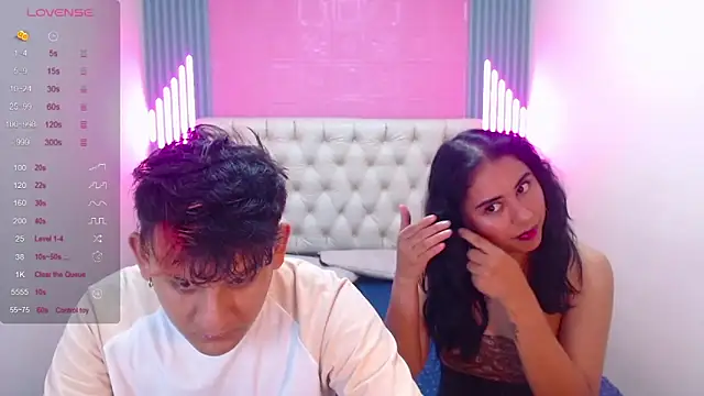 Dona and Carl online show from December 4, 5:21 pm