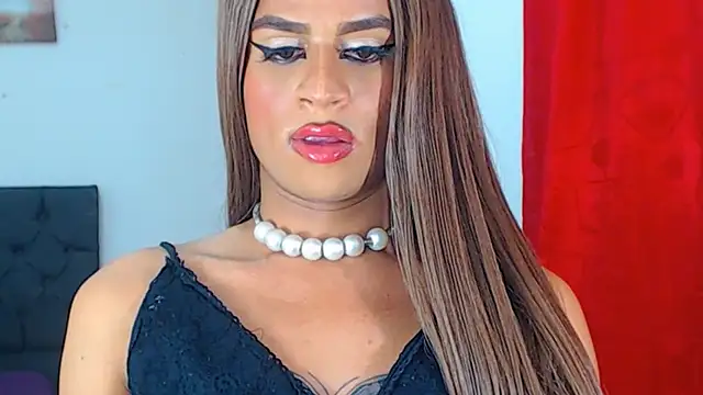 Snapshot of Valenntyna chatting on December 7, 2:42 am Valenntyna online show from December 7, 2:42 am