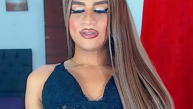 Snapshot of Valenntyna chatting on December 11, 12:44 am Valenntyna online show from December 11, 12:44 am