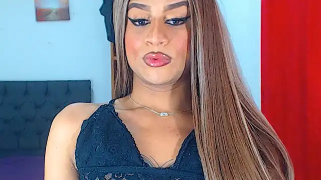 Snapshot of Valenntyna chatting on January 7, 2:42 am Valenntyna online show from January 7, 2:42 am