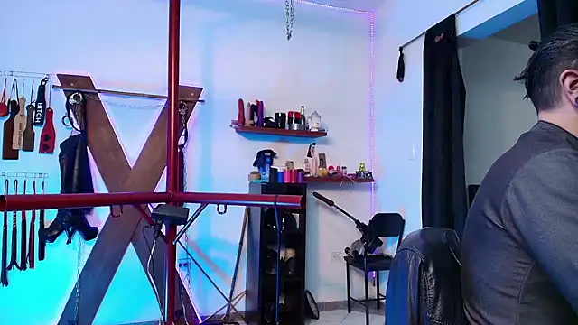 boy n girl online show from December 22, 10:38 am