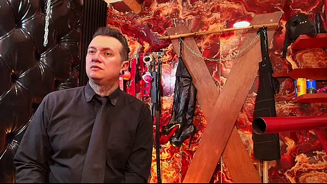 boy n girl online show from December 3, 7:23 pm