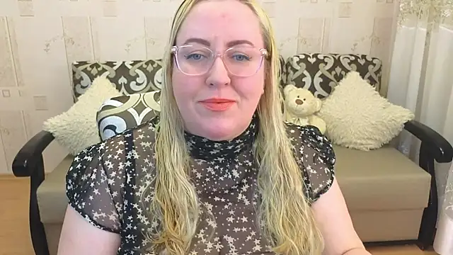 Snapshot of Ginesia chatting on December 8, 5:01 pm Ginesia online show from December 8, 5:01 pm