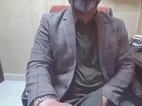 hairymaster95 online show from November 28, 4:04 am