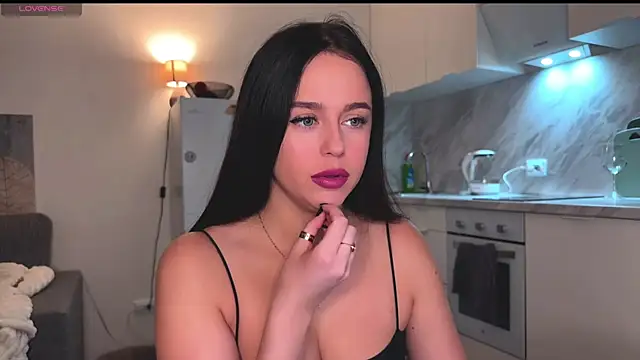 Megan Nilson online show from January 5, 6:35 pm