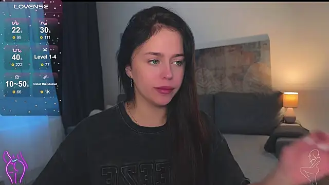 Megan Nilson online show from February 1, 6:32 am