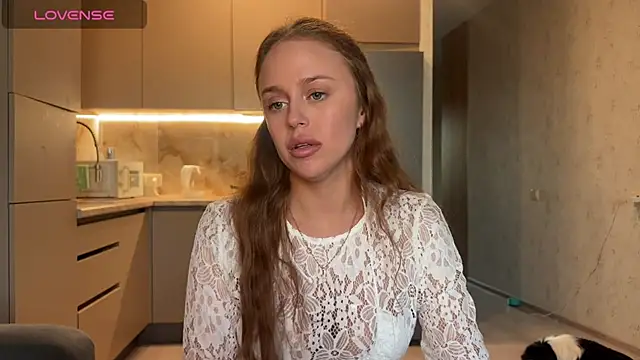 Snapshot of Megan_Nilson chatting on June 7, 5:38 pm Megan Nilson online show from June 7, 5:38 pm