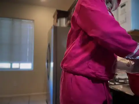 Cum2Charm online show from November 7, 5:13 pm