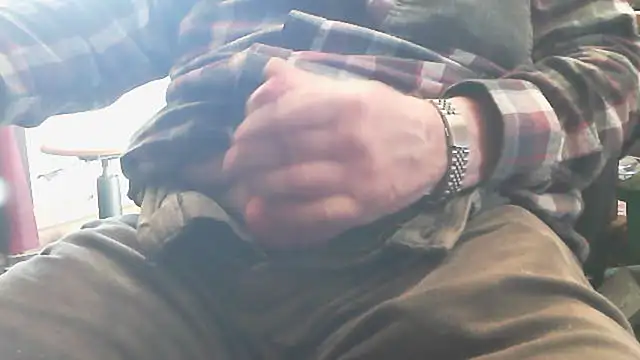 Snapshot of HaraldGermany chatting on May 2, 3:17 pm HaraldGermany online show from May 2, 3:17 pm