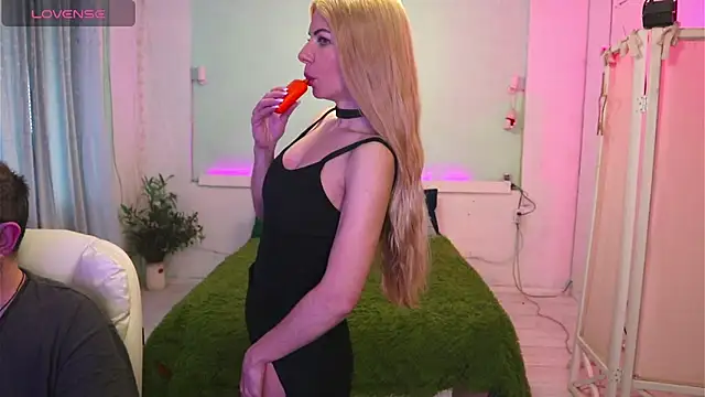 AlisaAleksandr online show from April 5, 2:58 pm