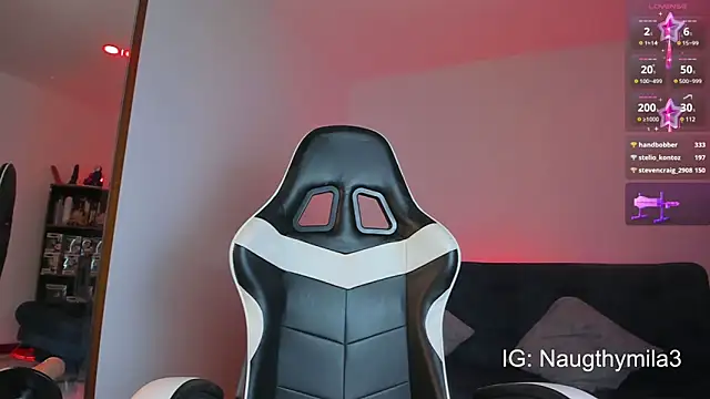 Snapshot of Sky_dominika_ chatting on March 10, 5:33 am Sky dominika online show from March 10, 5:33 am