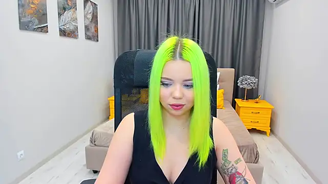 EnergyBunny 1 online show from February 15, 5:39 pm