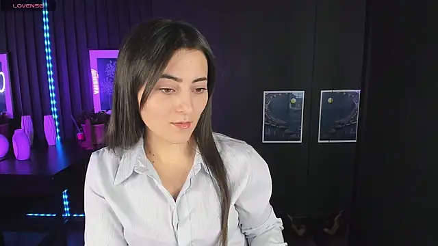 KylieMellow online show from February 22, 8:50 am