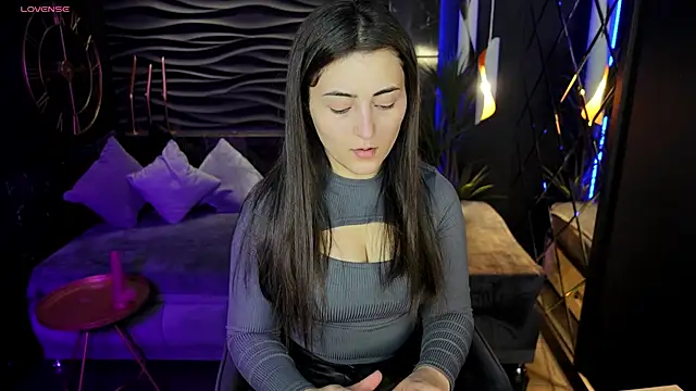 KylieMellow online show from February 23, 1:42 pm