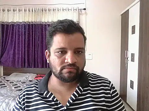 Snapshot of dhruv_love chatting on November 11, 8:36 am dhruv love online show from November 11, 8:36 am