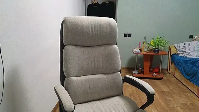 Snapshot of Remy_Miles chatting on November 13, 3:33 pm Remy Miles online show from November 13, 3:33 pm