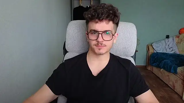 Remy Miles online show from January 6, 10:08 am