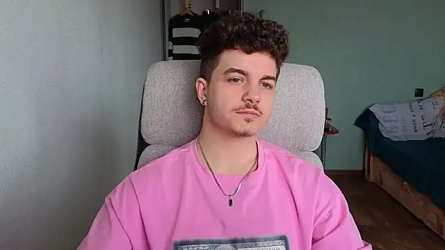 Remy Miles online show from March 6, 6:54 am