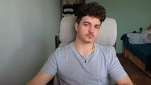 Remy Miles online show from March 17, 5:22 am