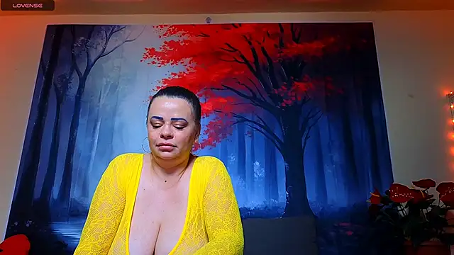 ElizabethEven online show from March 22, 3:30 am