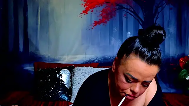 ElizabethEven online show from April 25, 8:17 pm