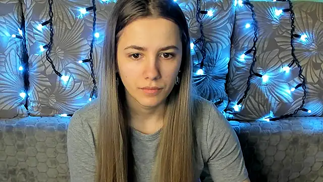 MaggieCake online show from February 27, 5:45 am