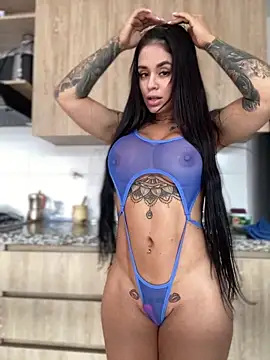 Snapshot of LaraHenao chatting on November 12, 1:33 pm LaraHenao online show from November 12, 1:33 pm