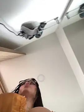 LaraHenao online show from February 16, 2:46 pm