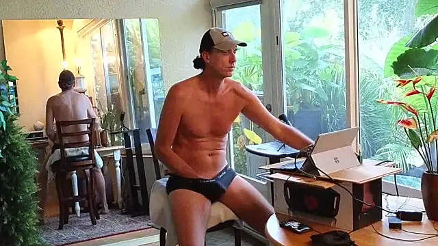 Snapshot of eliberator1777 chatting on October 2, 9:11 pm eliberator1777 online show from October 2, 9:11 pm