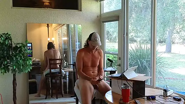 Snapshot of eliberator1777 chatting on November 21, 7:01 pm eliberator1777 online show from November 21, 7:01 pm