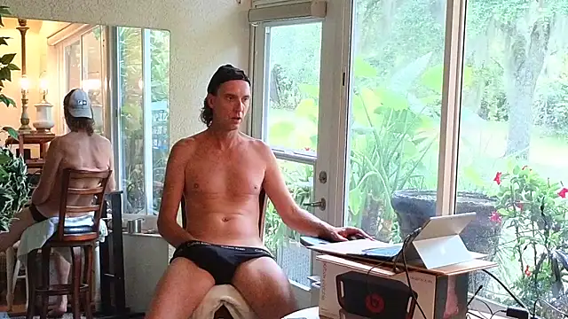 Snapshot of eliberator1777 chatting on May 29, 5:55 pm eliberator1777 online show from May 29, 5:55 pm