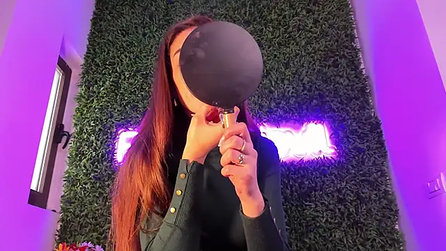 realhotfallingdevil online show from March 26, 9:15 am