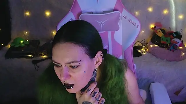 Ginger Stay online show from March 6, 8:33 am