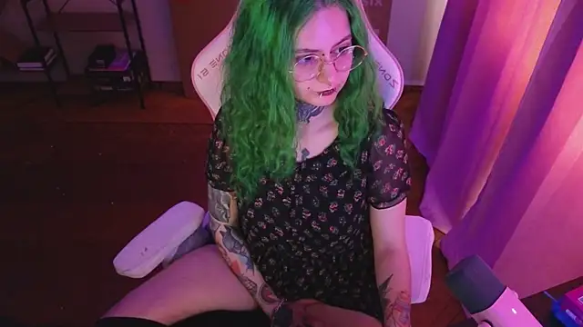 Snapshot of Ginger_Stay chatting on May 27, 8:22 am Ginger Stay online show from May 27, 8:22 am