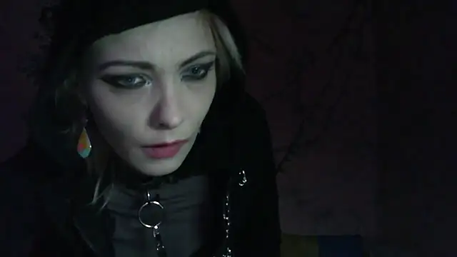 WildMissNiks online show from February 19, 9:16 am