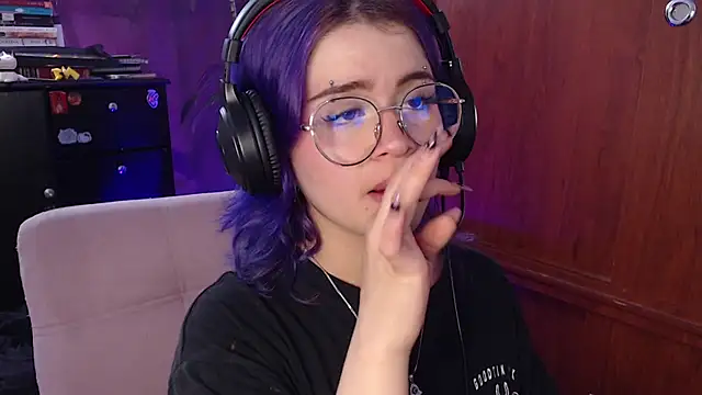 Snapshot of Raventh_ chatting on September 17, 2:30 pm Raventh online show from September 17, 2:30 pm