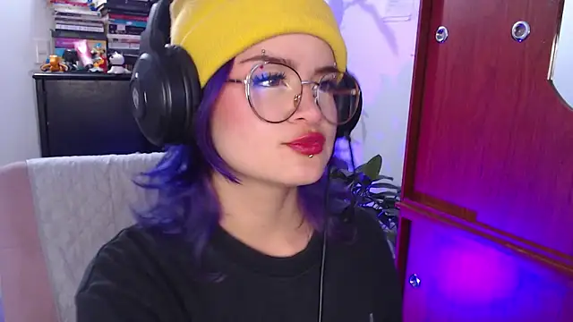 Snapshot of Raventh_ chatting on September 18, 3:25 pm Raventh online show from September 18, 3:25 pm