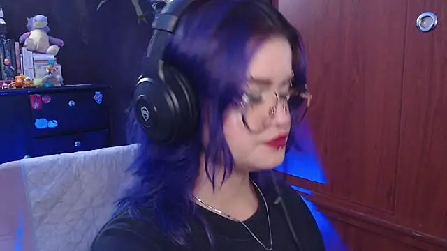 Snapshot of Raventh_ chatting on September 27, 6:35 pm Raventh online show from September 27, 6:35 pm