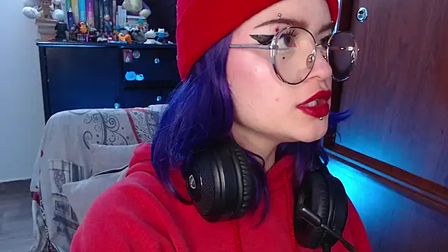 Snapshot of Raventh_ chatting on October 20, 3:12 pm Raventh online show from October 20, 3:12 pm