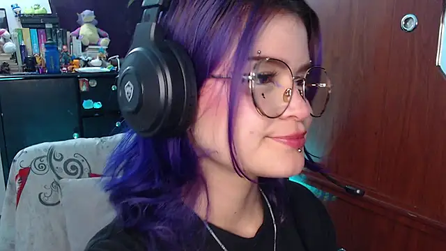 Snapshot of Raventh_ chatting on October 27, 11:47 am Raventh online show from October 27, 11:47 am